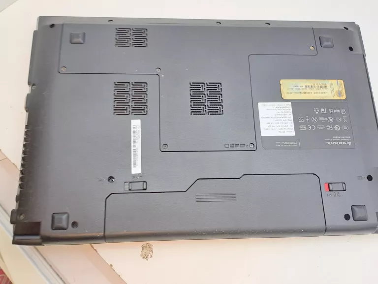 LAPTOP LENOVO B570E 320GB DYSK +ZASILACZ + MYSZ