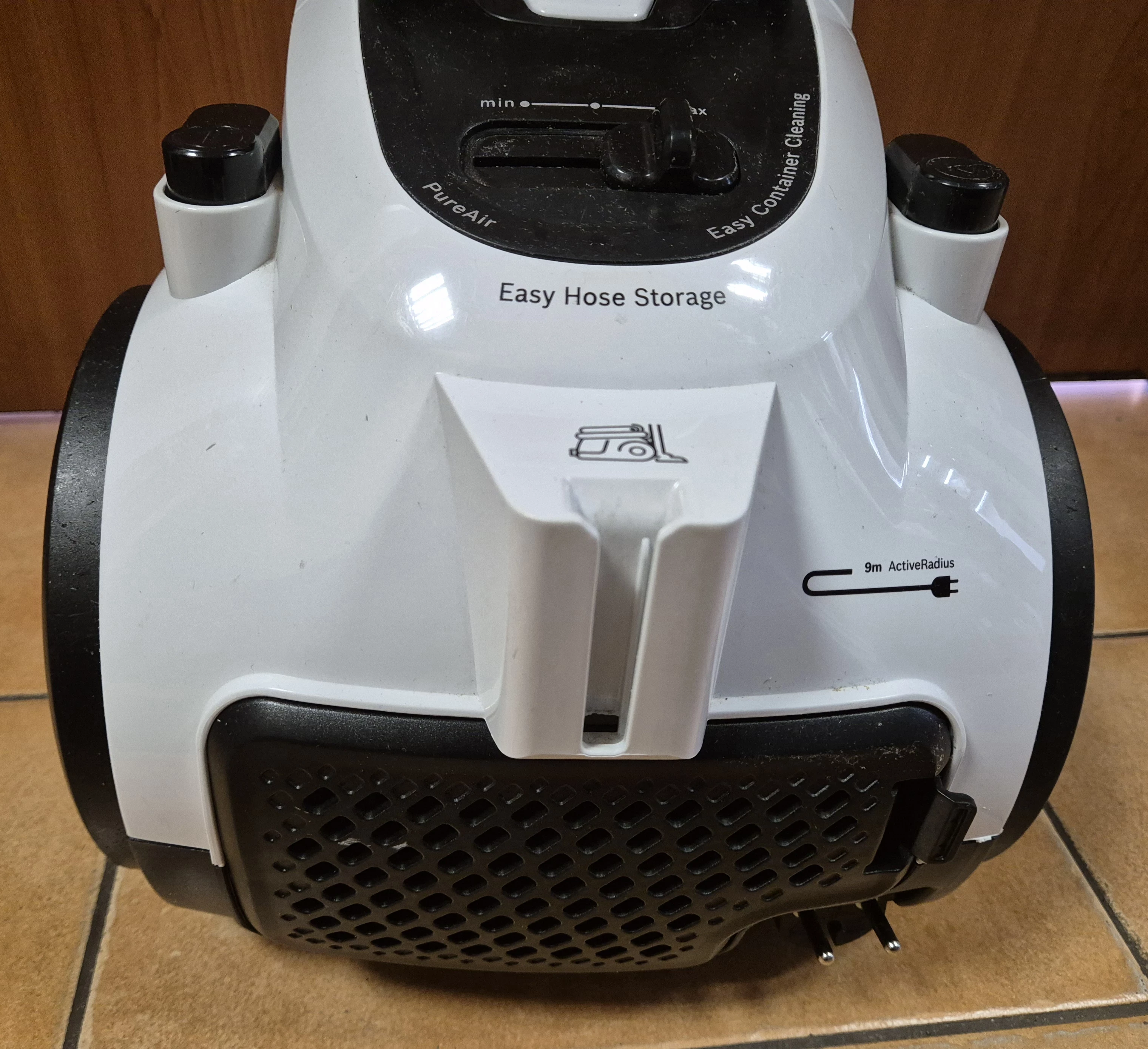 odkurzacz-bezworkowy-bgs05a222-bosch-marka-bosch