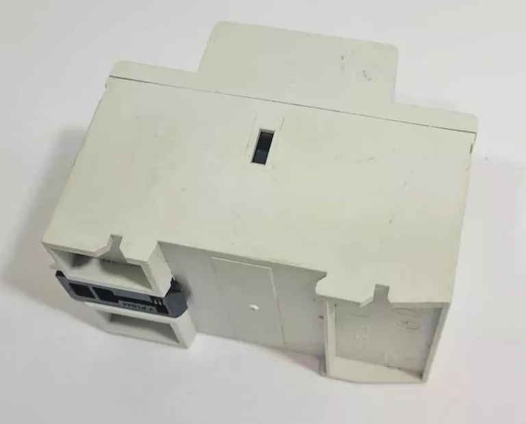 stycznik-instalacyjny-ac1-u-440v-kod-producenta-bz326443