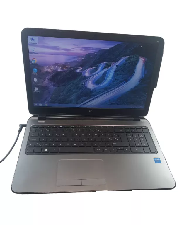 LAPTOP HP 250 G3 15,6" N2840 4GB