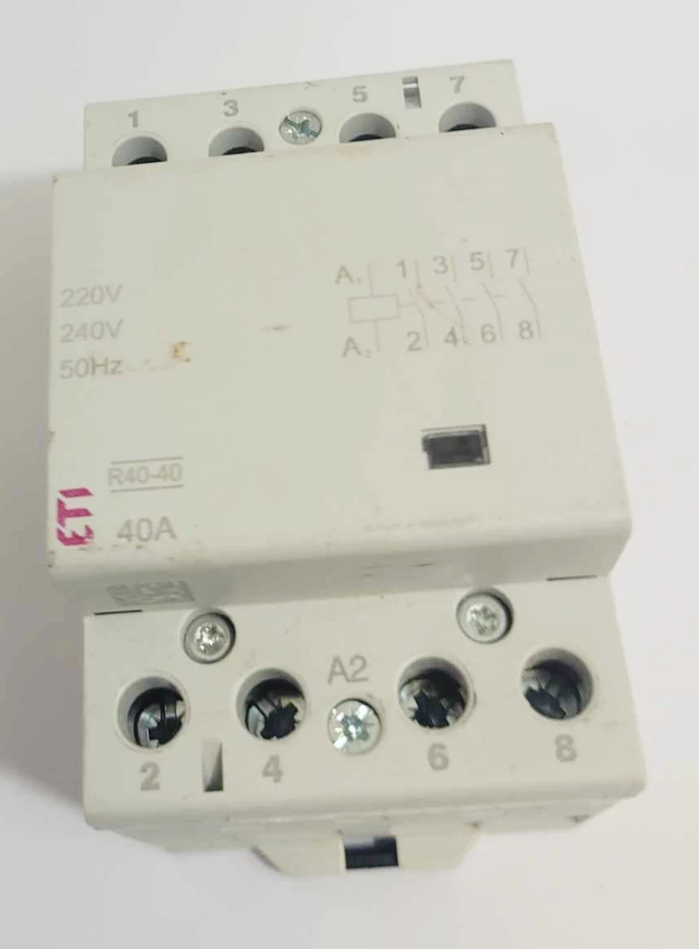 stycznik-instalacyjny-ac1-u-440v-marka-248811-1948636