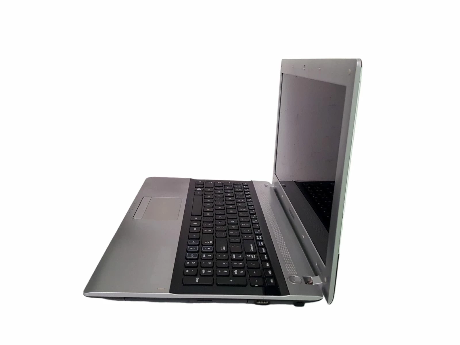 laptop-samsung-rv515-przekatna-ekranu-156