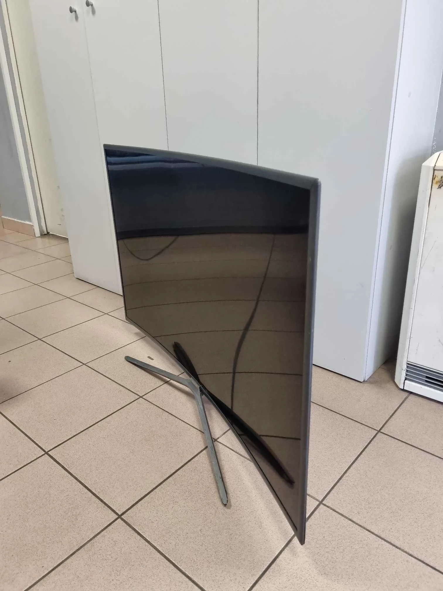 telewizor-led-samsung-ue49k6370-49-cali-full-hd-marka-samsung