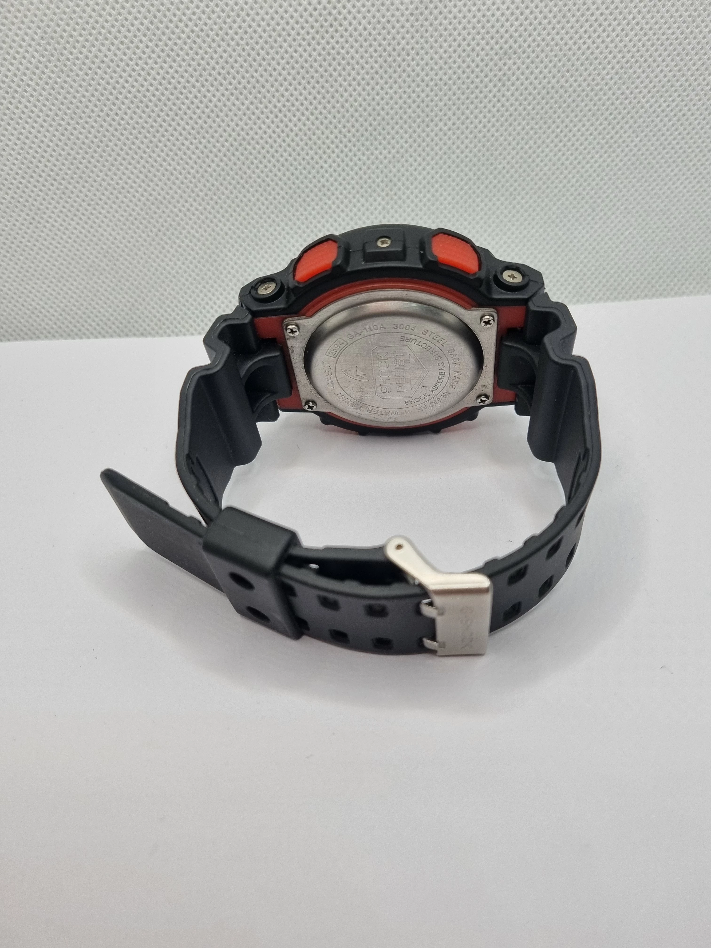 zegarek-casio-g-shock-ga-110a-czarno-czerwony-typ-nareczny