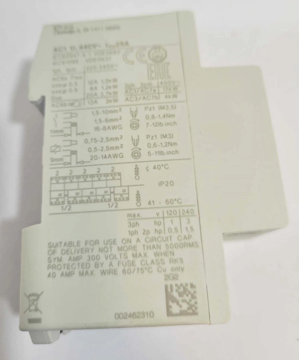 stycznik-instalacyjny-ac1-u-440v-napiecie-pracy-44000