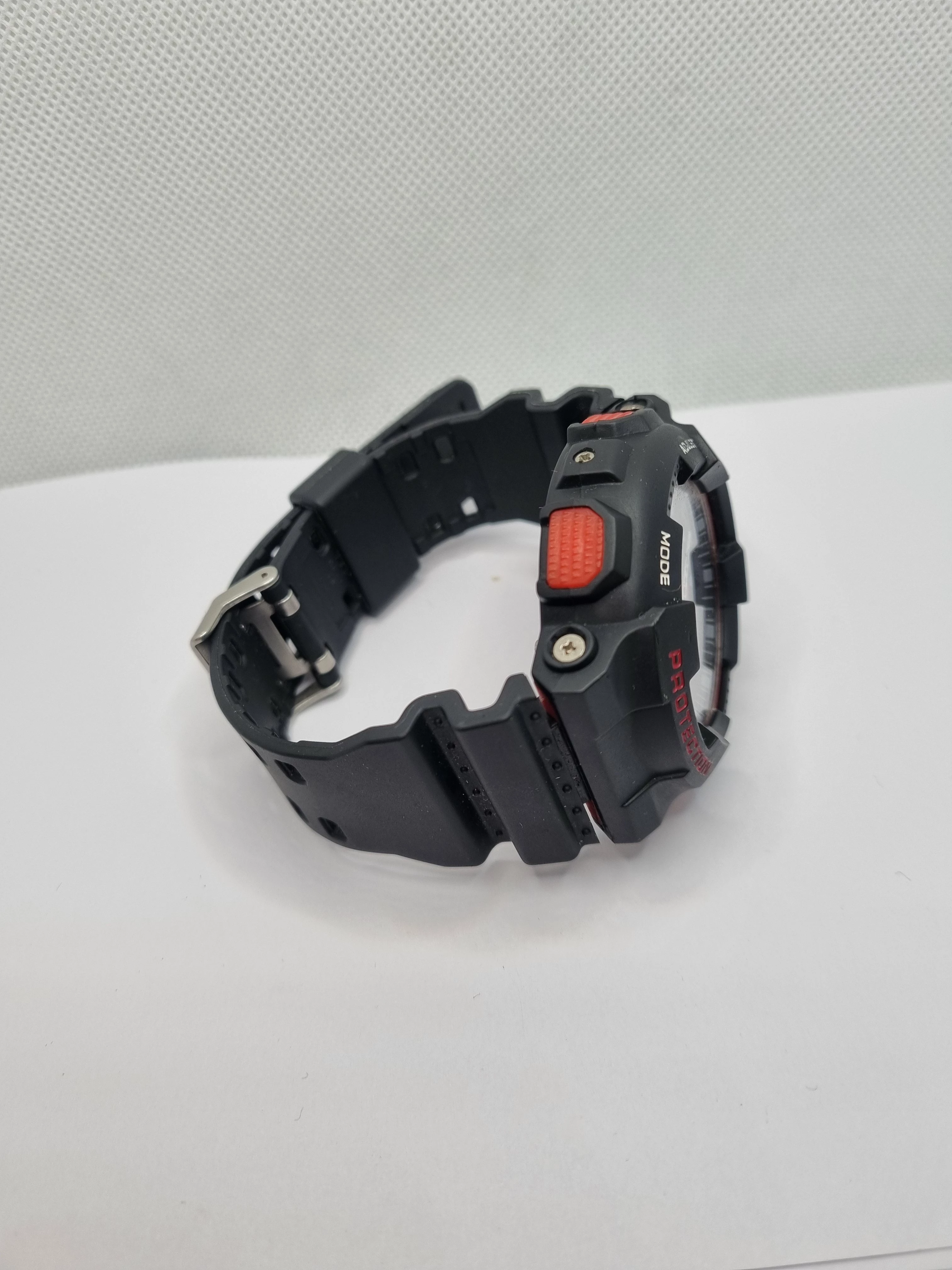 zegarek-casio-g-shock-ga-110a-czarno-czerwony-stan-uzywany