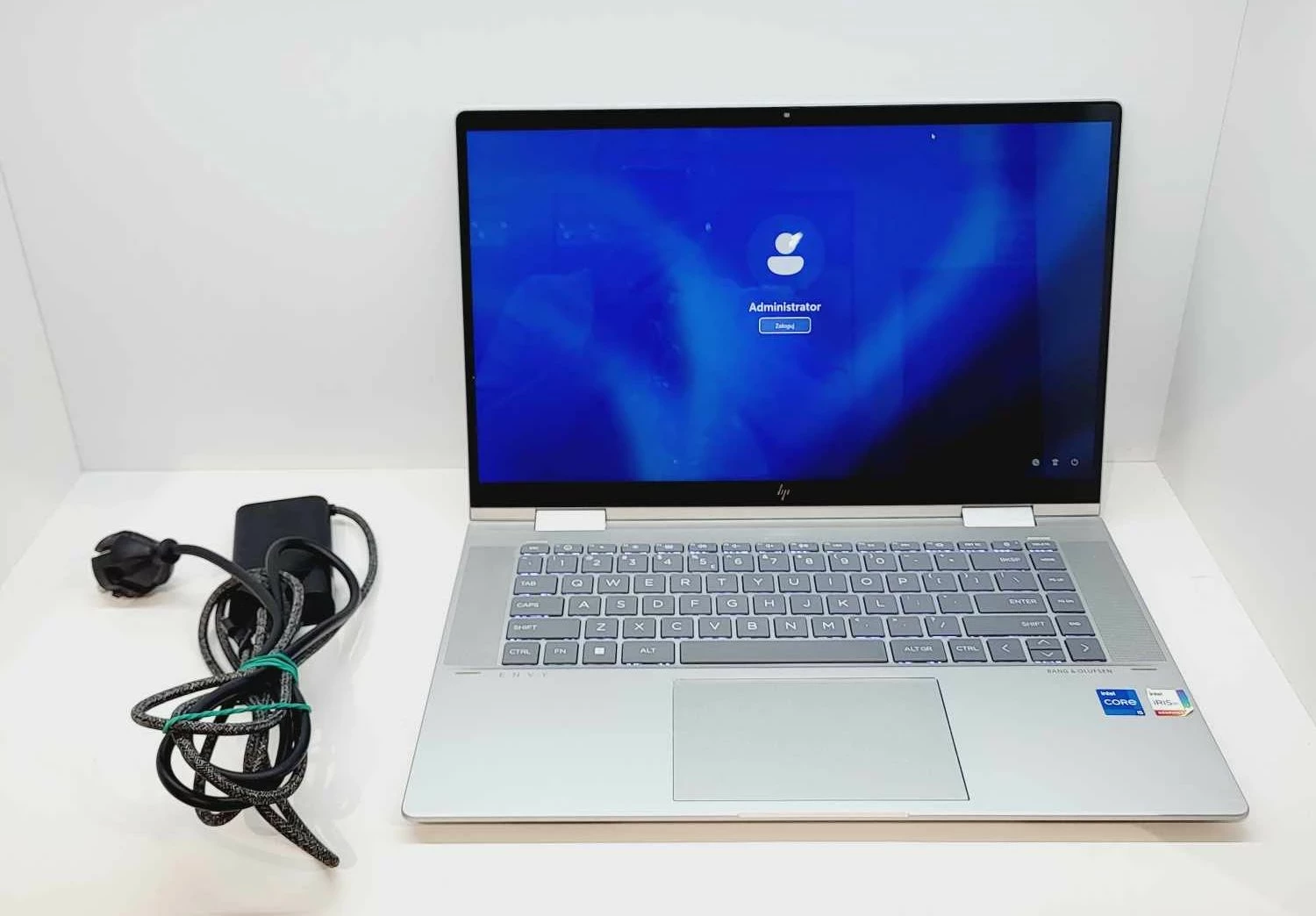 laptop-hp-envy-x360-2w1-16-gb-512-gb-ssd-promocja-przekatna-ekranu-156