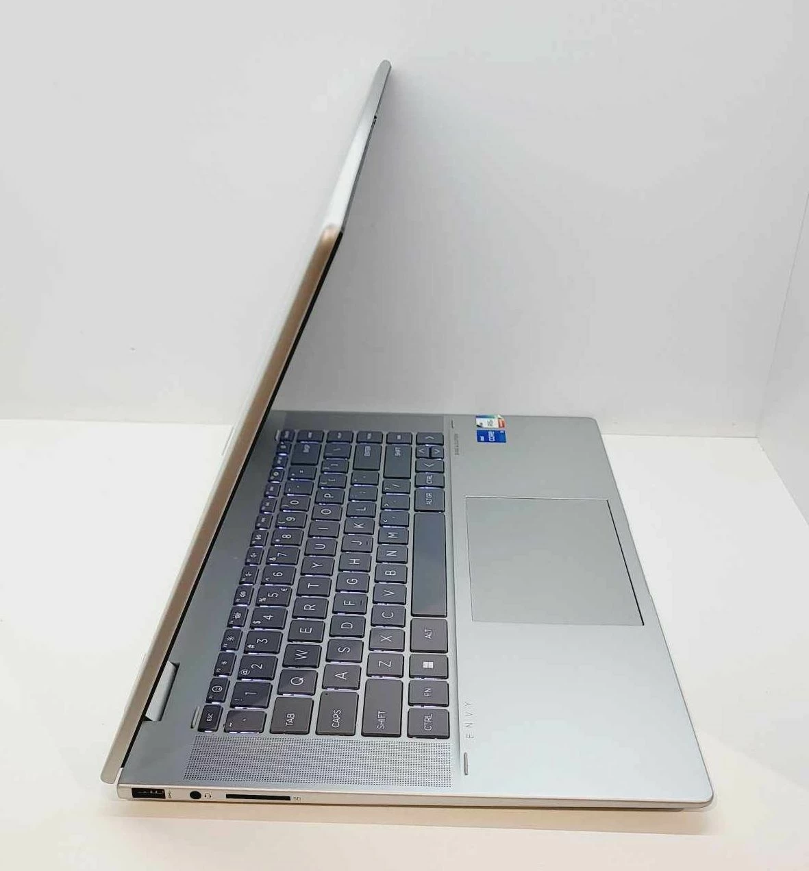 laptop-hp-envy-x360-2w1-16-gb-512-gb-ssd-promocja-stan-uzywany