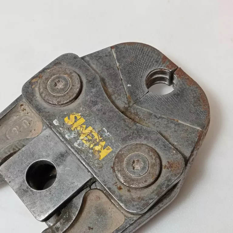 szczeki-do-zaciskarki-rems-u16-stan-uzywany