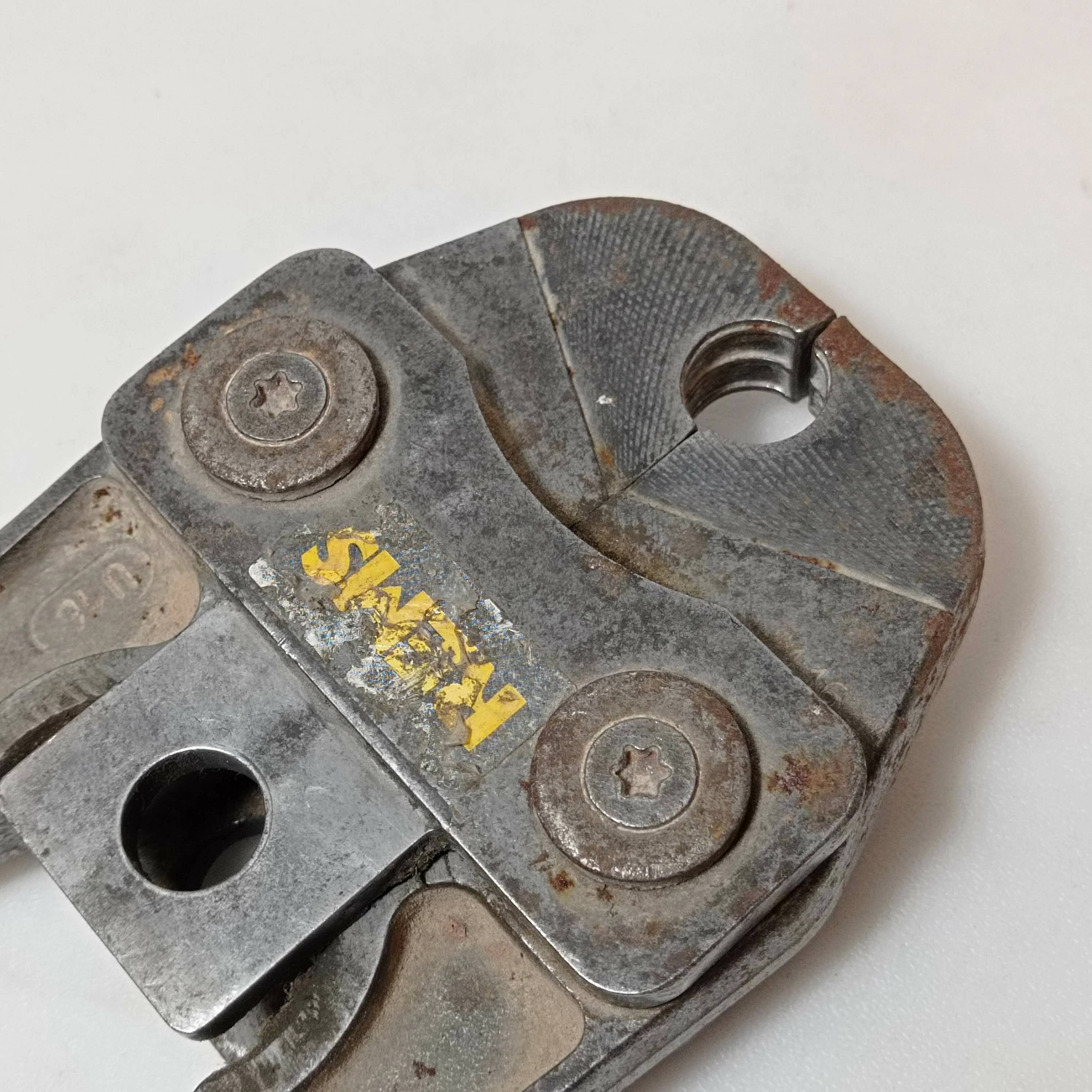 szczeki-do-zaciskarki-rems-u16-stan-uzywany