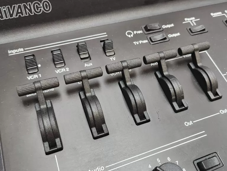 MIKSER VIVANCO VCR 3044 AUDIO VIDEO PROCESSOR