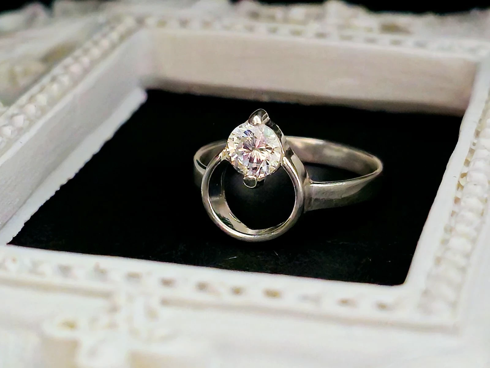 delikatny-srebrny-pierscionek-koleczko-i-cyrkonia-p925-175g-r11-material-srebro