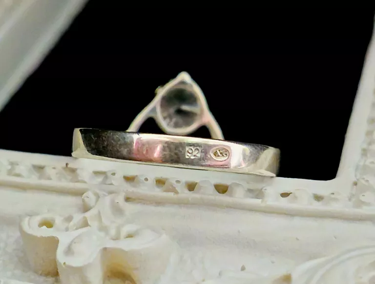 delikatny-srebrny-pierscionek-koleczko-i-cyrkonia-p925-175g-r11-rodzaj-wyrob-jubilerski