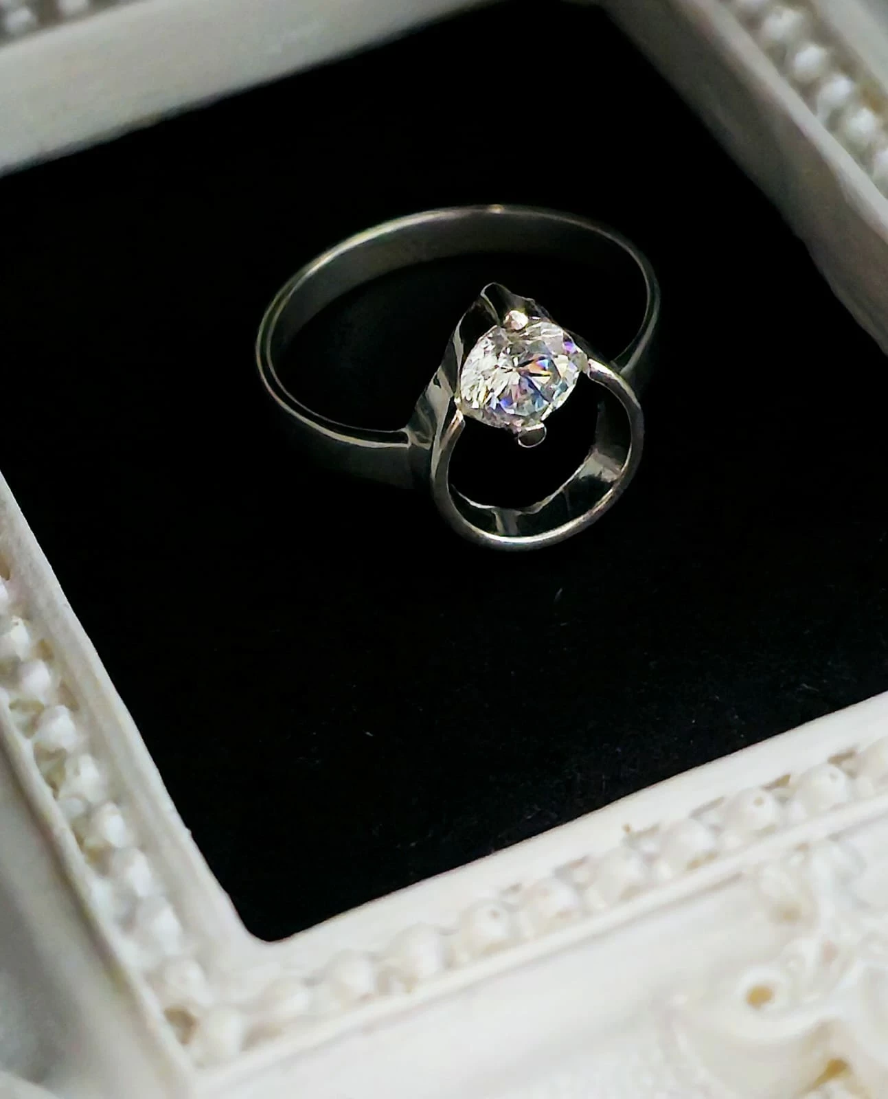 delikatny-srebrny-pierscionek-koleczko-i-cyrkonia-p925-175g-r11-rozmiarsrednica-wew-mm-111600