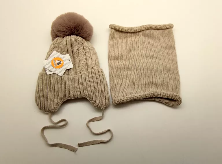 CZAPKA ZIMOWA + KOMIN AMBRA 46-48 DZIECIĘCA Z POMPONEM