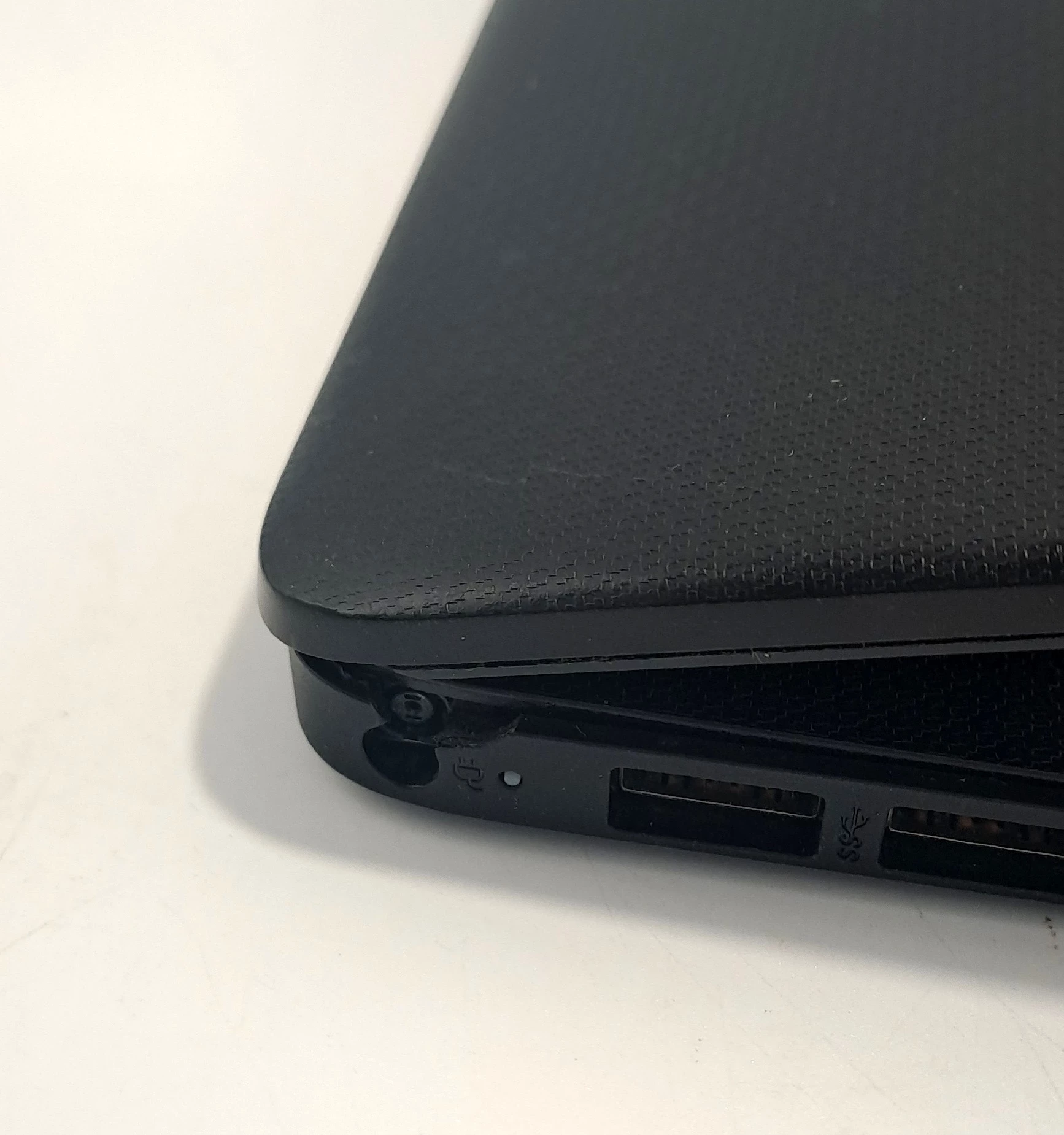 laptop-hp-ryzen-5-3500u-amd-8gb-ssd-amd-radeon-stan-uzywany