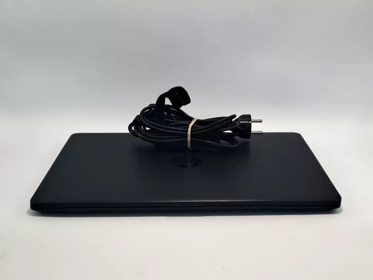 laptop-hp-ryzen-5-3500u-amd-8gb-ssd-amd-radeon-rozdzielczosc-px-1920-x-1080