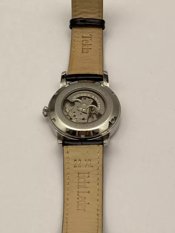 zegarek-continuum-c15h14-mechanizm-automatyczny