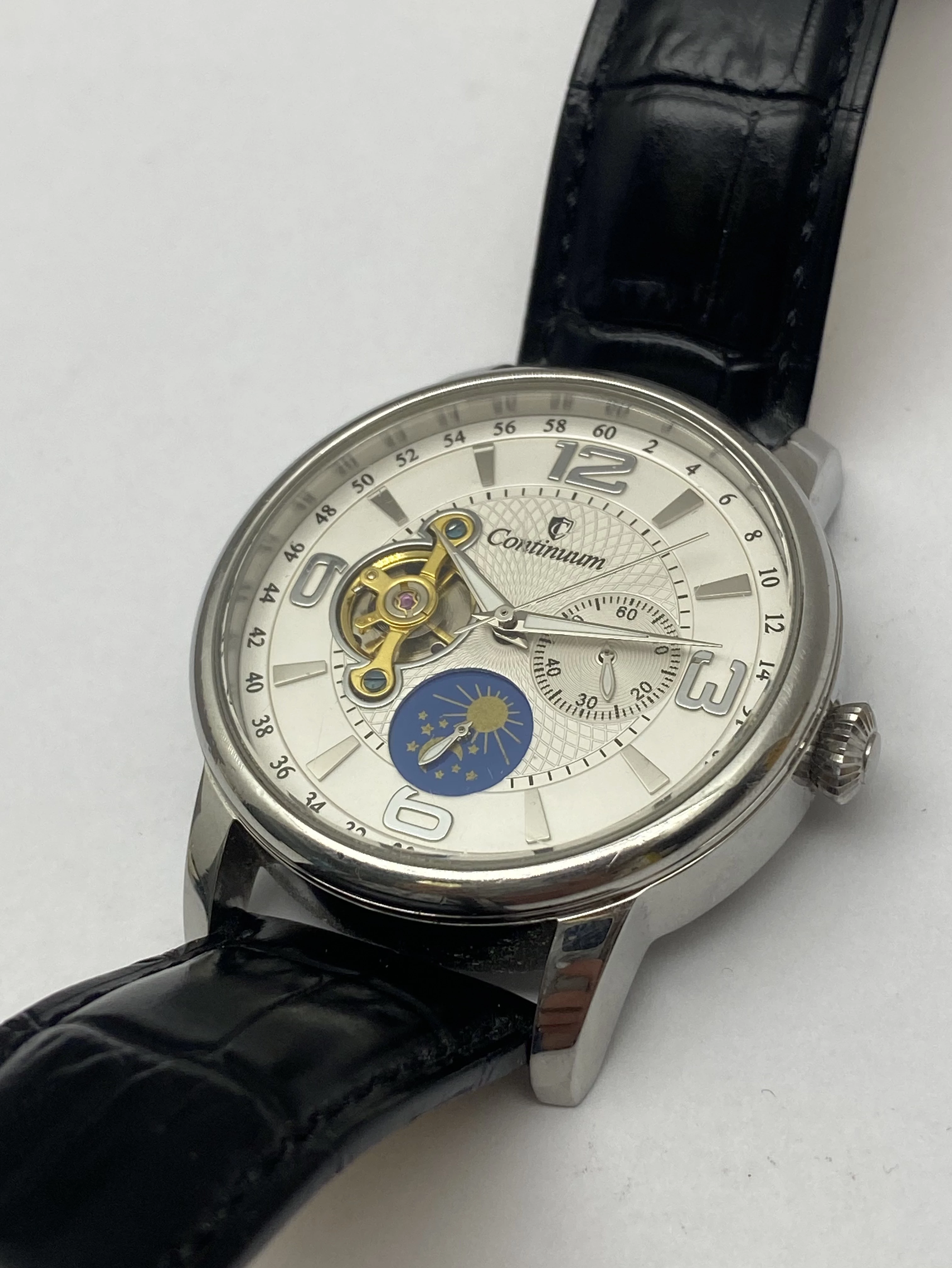 zegarek-continuum-c15h14-rodzaj-analogowo-cyfrowe