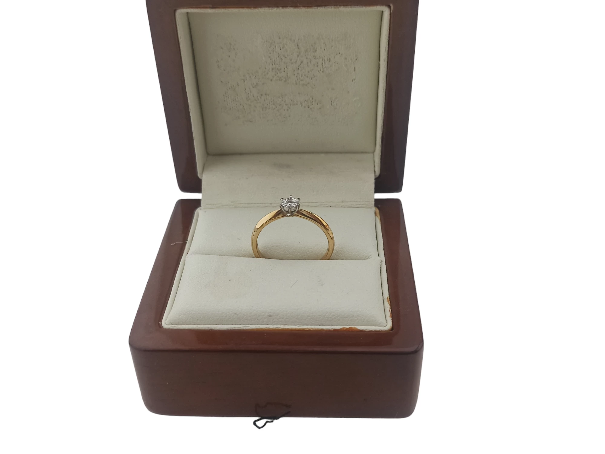 zjawiskowy-pierscionek-zloto-brylanty-certyfikat-pr375-stan-11323-2