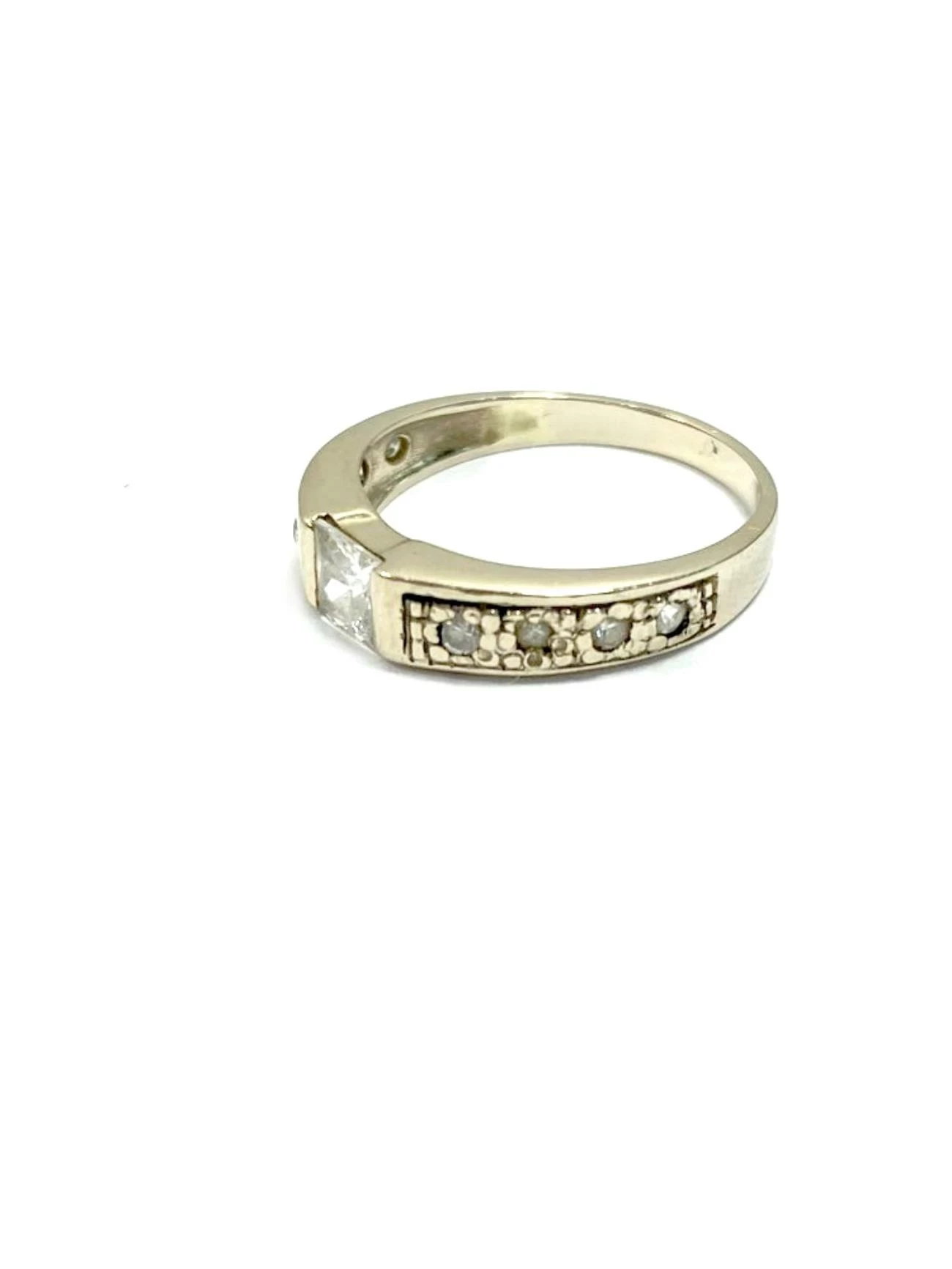 piekny-zloty-pierscionek-biale-zloto-585312-rodzaj-klasyczne