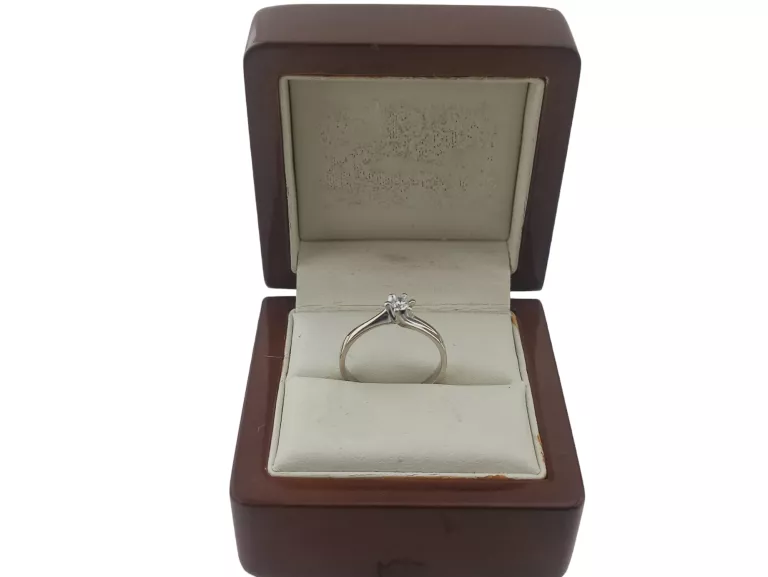 zareczynowy-zloty-pierscionek-z-diamentami-i-certyfikatem-pr585-stan-11323-2