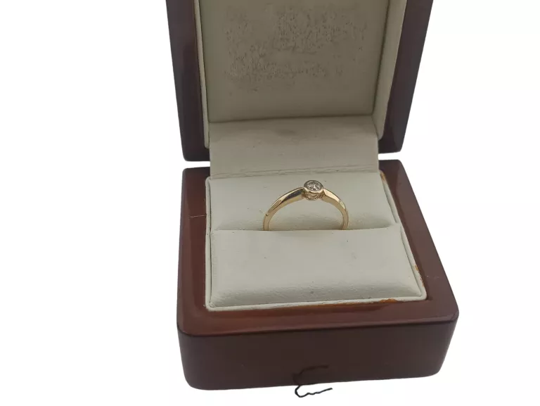 boski-zloty-pierscionek-z-diamentami-certyfikat-pr585-stan-11323-2