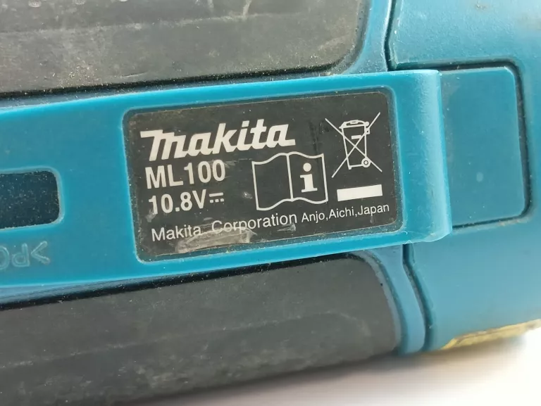 LATARKA MAKITA ML100