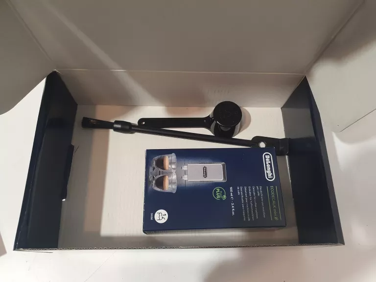 EKSPRES DELONGHI ECAM 46.860.B