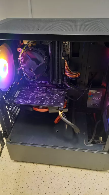 KOMP STACJONARNY 16GB/240SSD CORE I5 RADEON 6770