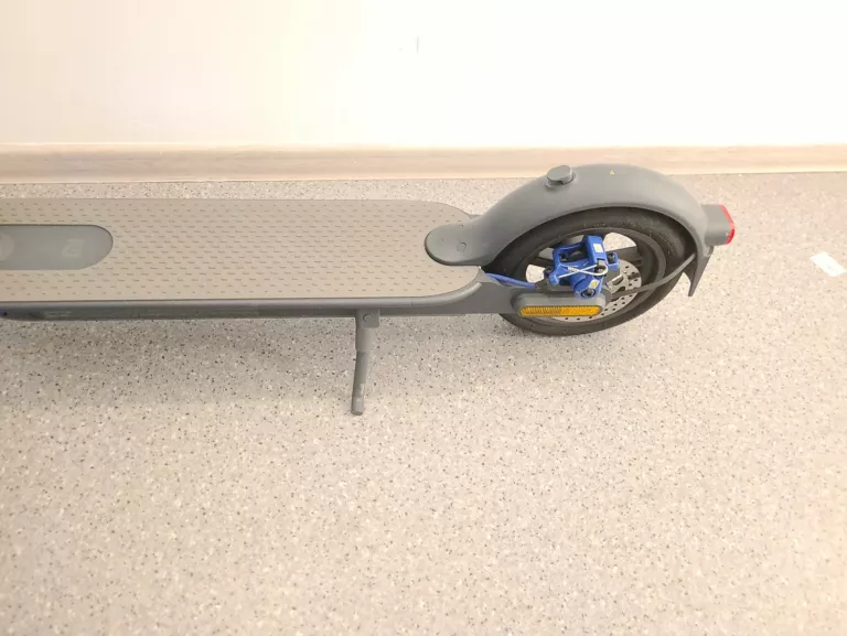 HULAJNOGA ELEKTRYCZNA XIAOMI MI ELECTRIC SCOOTER 3