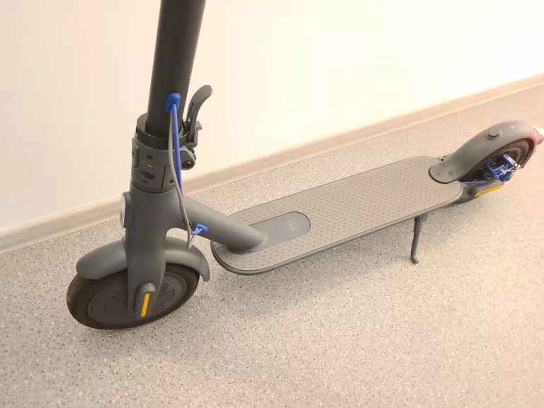 HULAJNOGA ELEKTRYCZNA XIAOMI MI ELECTRIC SCOOTER 3