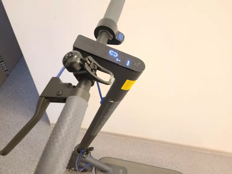 HULAJNOGA ELEKTRYCZNA XIAOMI MI ELECTRIC SCOOTER 3