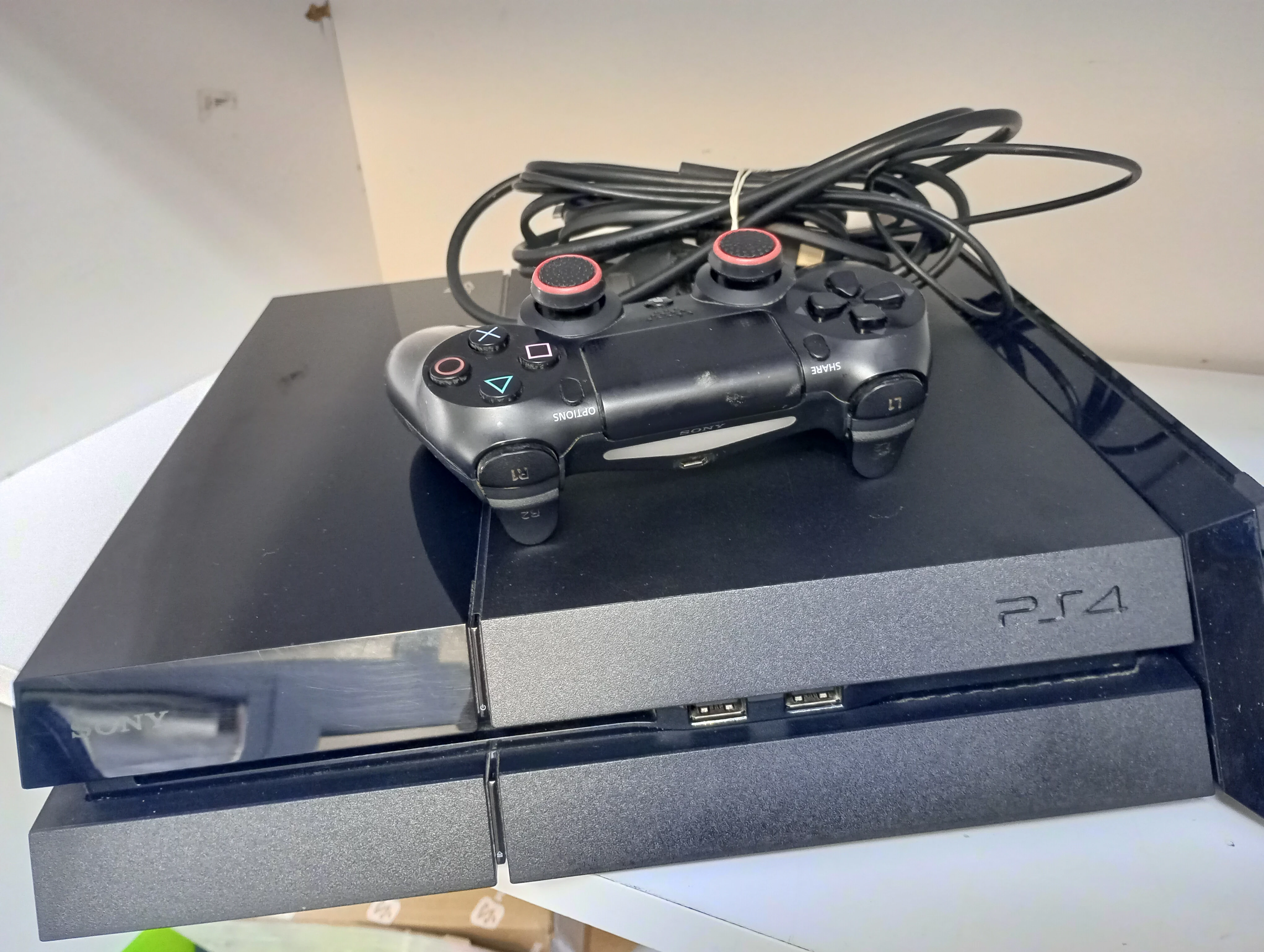 konsola-ps4-500gb-ean-gtin-711719830825