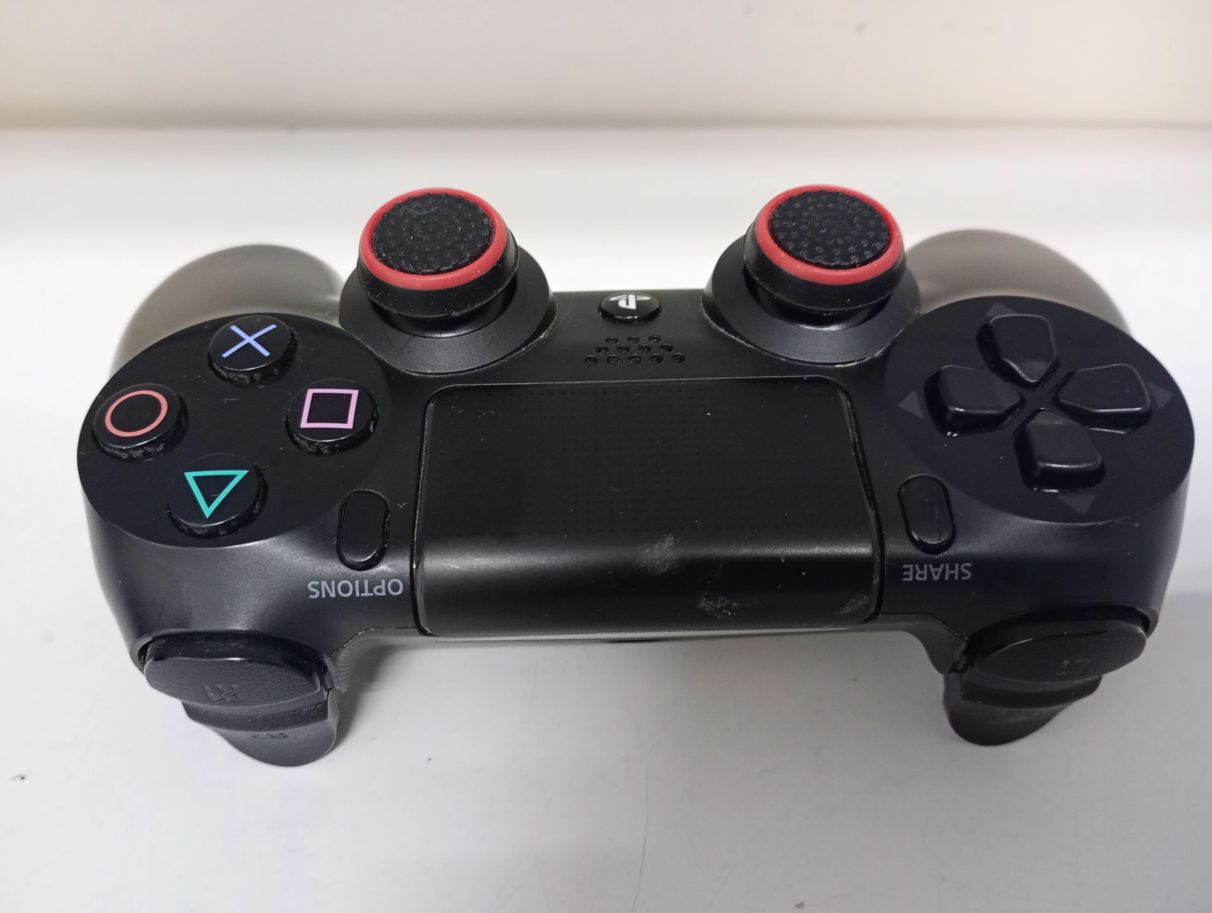 konsola-ps4-500gb-kod-producenta-cuh-2216a