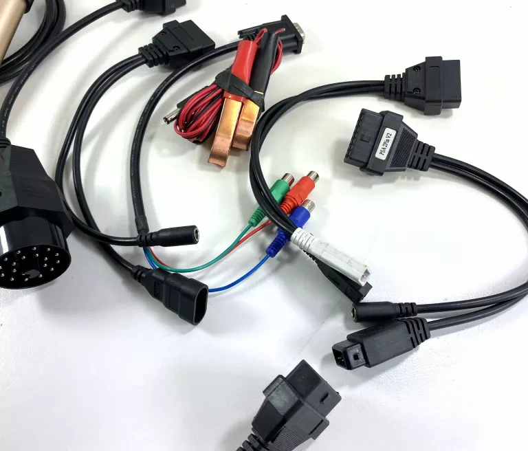 AUTO COM CDP+ PRZEWODY