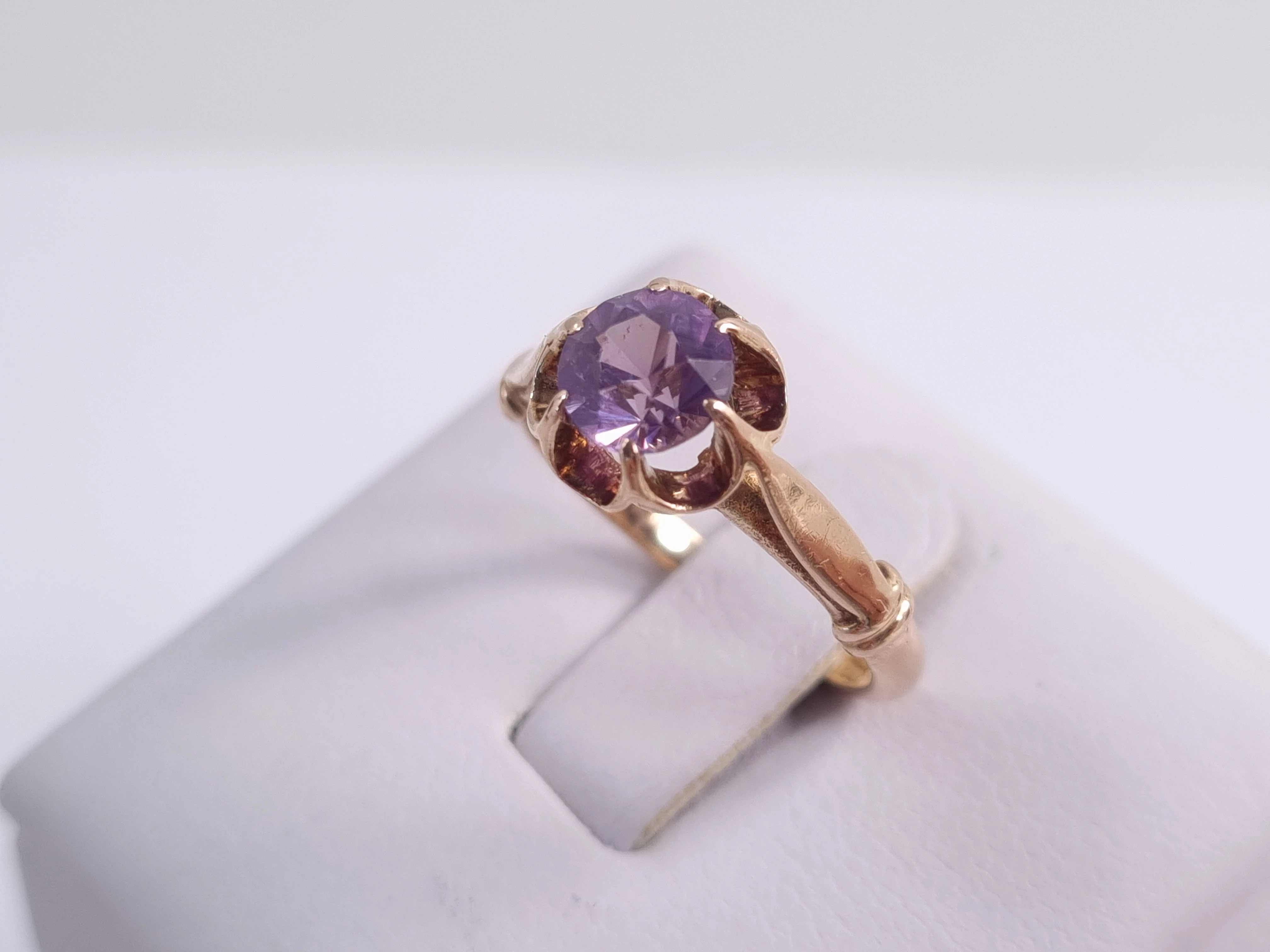 zloty-pierscionek-synt-ametyst-583-275g-r10-kamien-17088-128