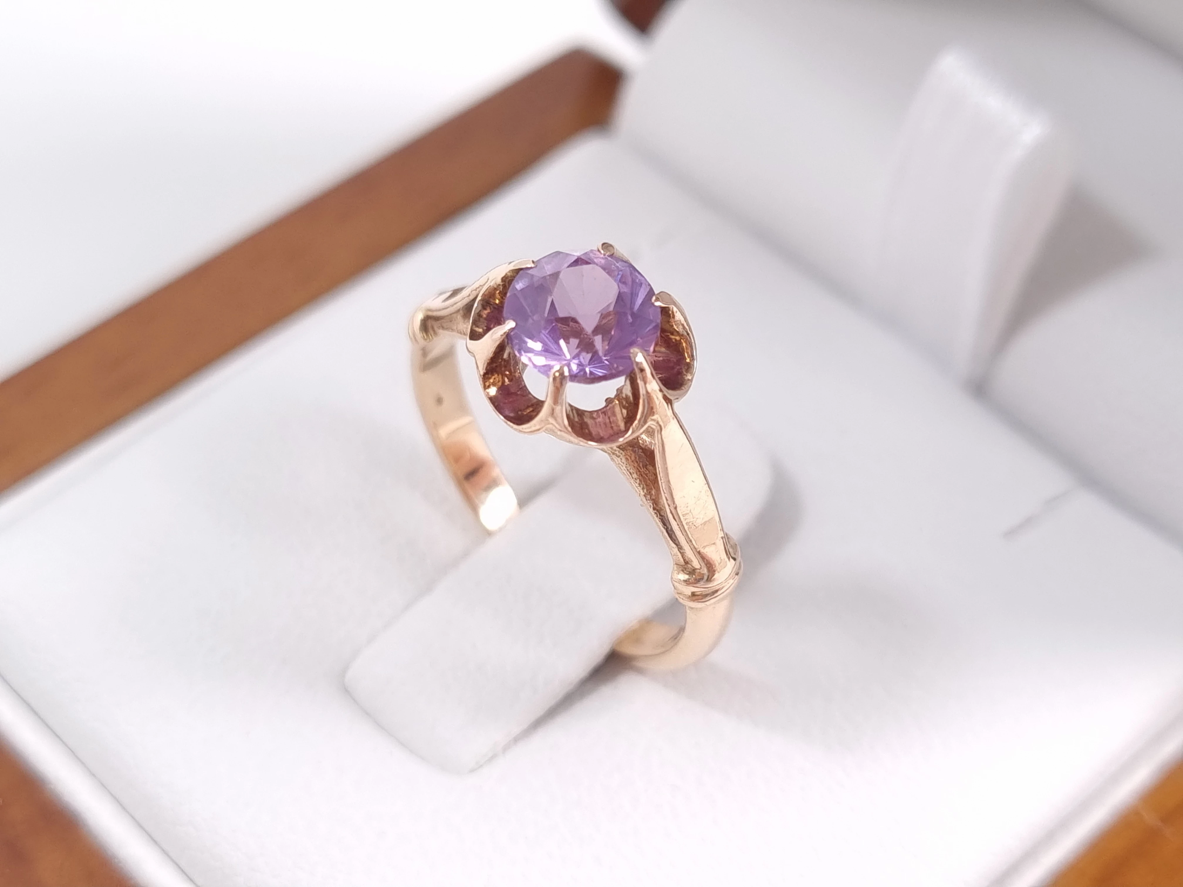 zloty-pierscionek-synt-ametyst-583-275g-r10-wykonczenie-15753-4