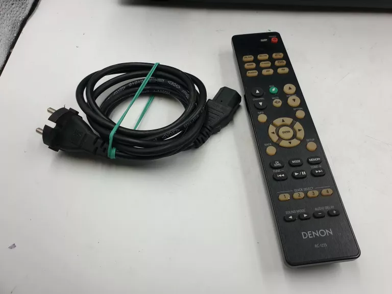 amplituner-denon-avr-x250bt-pilot-zasilacz-system-dzwieku-51