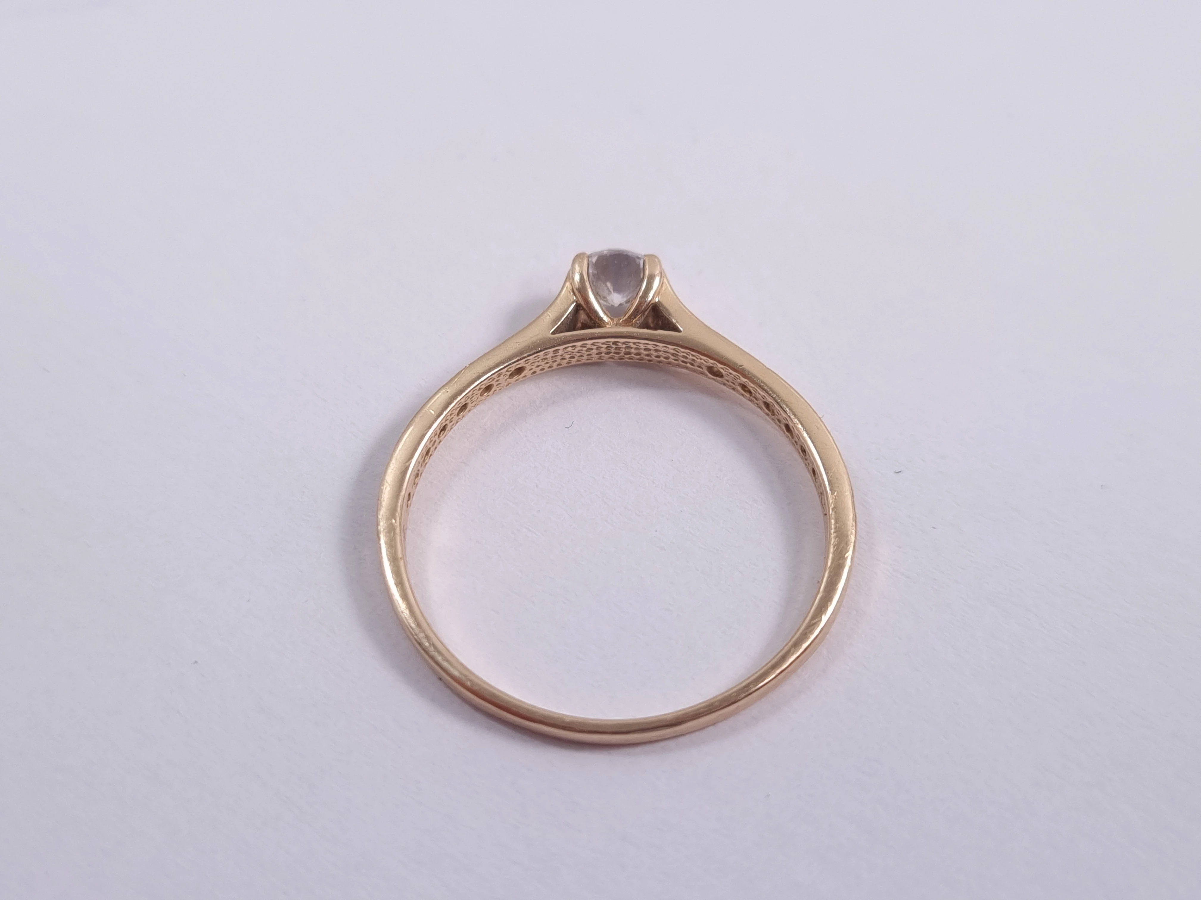 zloty-pierscionek-z-cyrkoniami-14k-146g-r15-kamien-17088-128