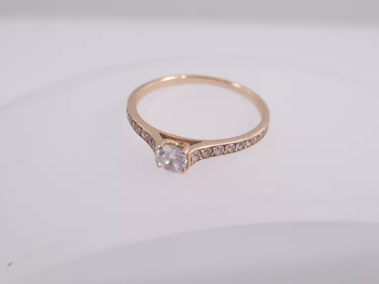 zloty-pierscionek-z-cyrkoniami-14k-146g-r15-rodzaj-2205-16