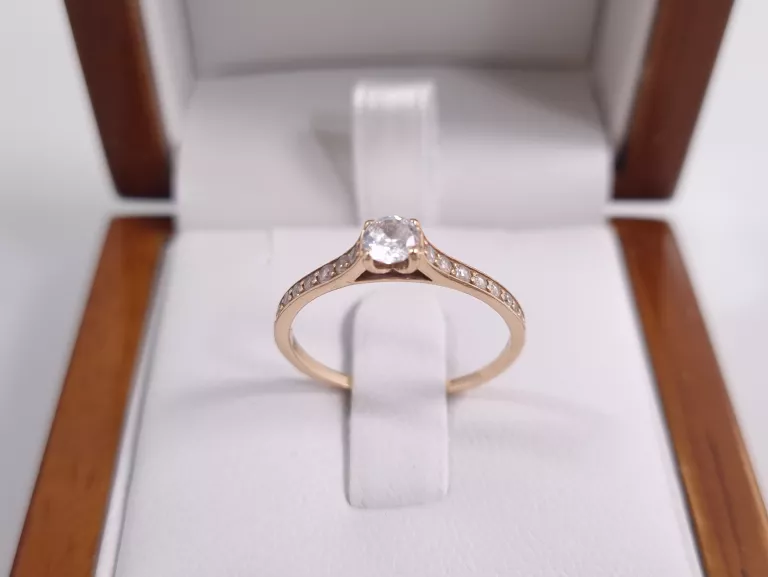 ZŁOTY PIERŚCIONEK Z CYRKONIAMI 14K 1,46G R.15