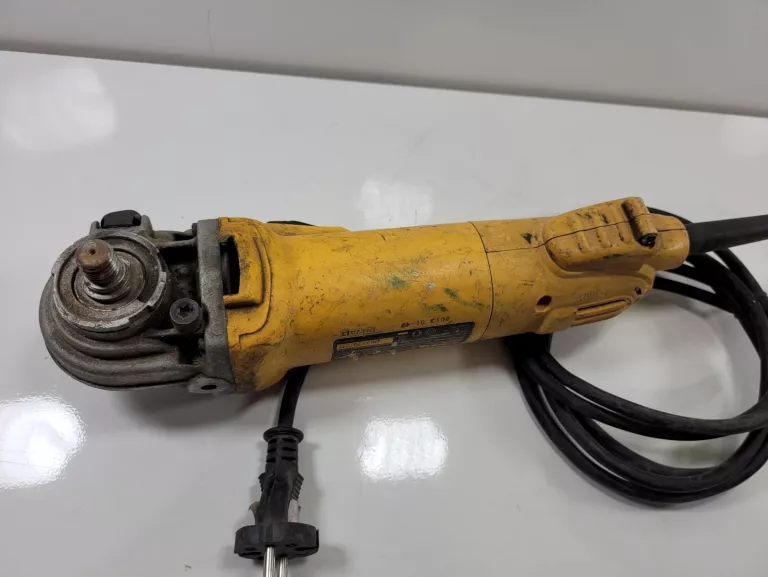 SZLIFIERKA DEWALT D28132C