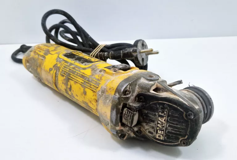 SZLIFIERKA KĄTOWA DEWALT DWE4157