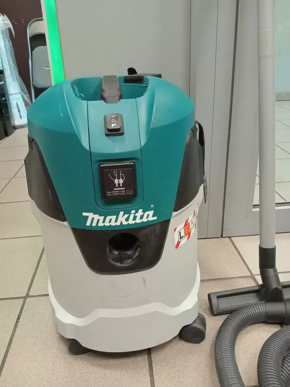 ODKURZACZ PRZEMYSŁOWY MAKITA VC2512L ZESTAW