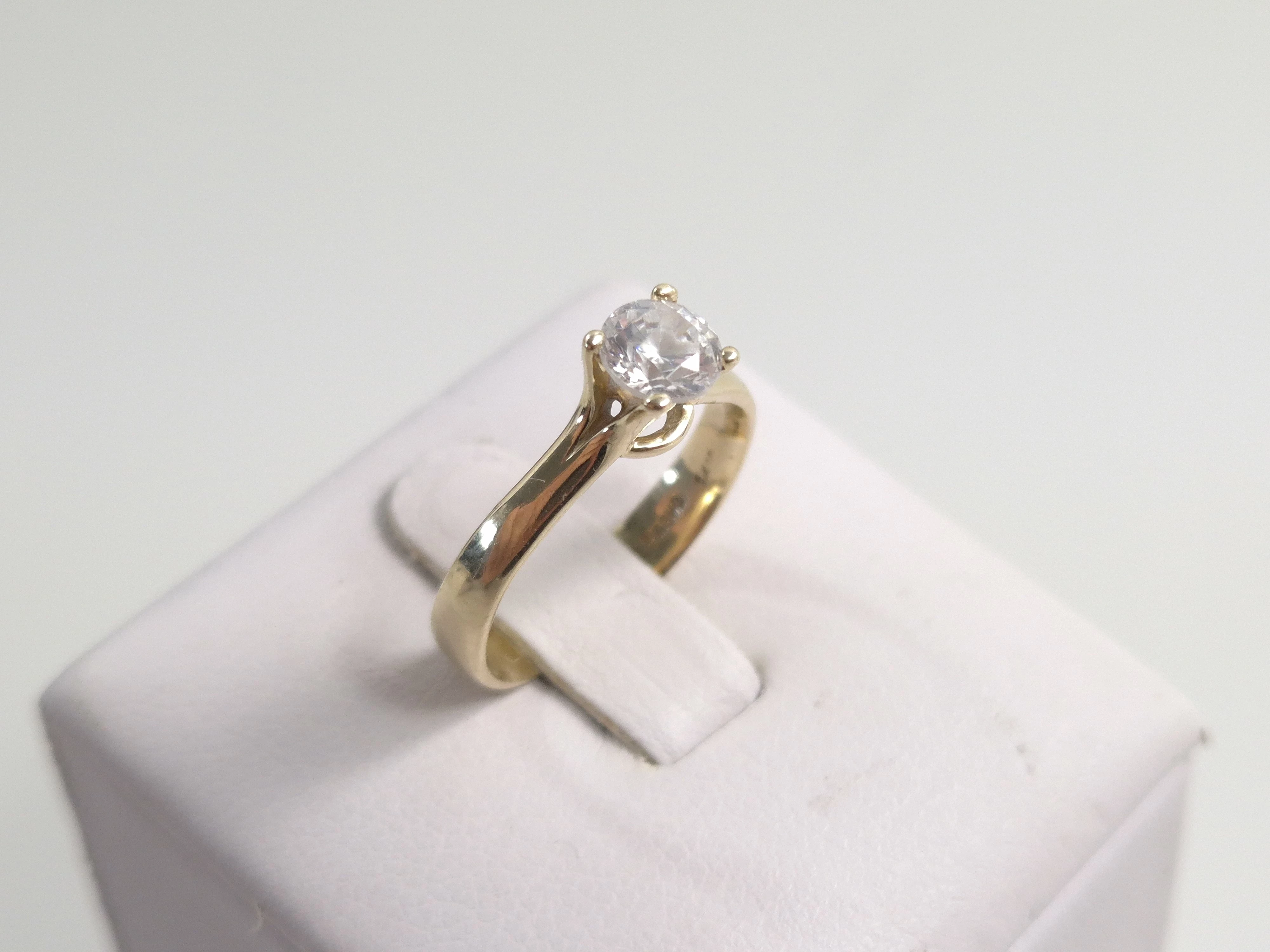 zloty-pierscionek-p585-250g-r11-kamien-17088-128