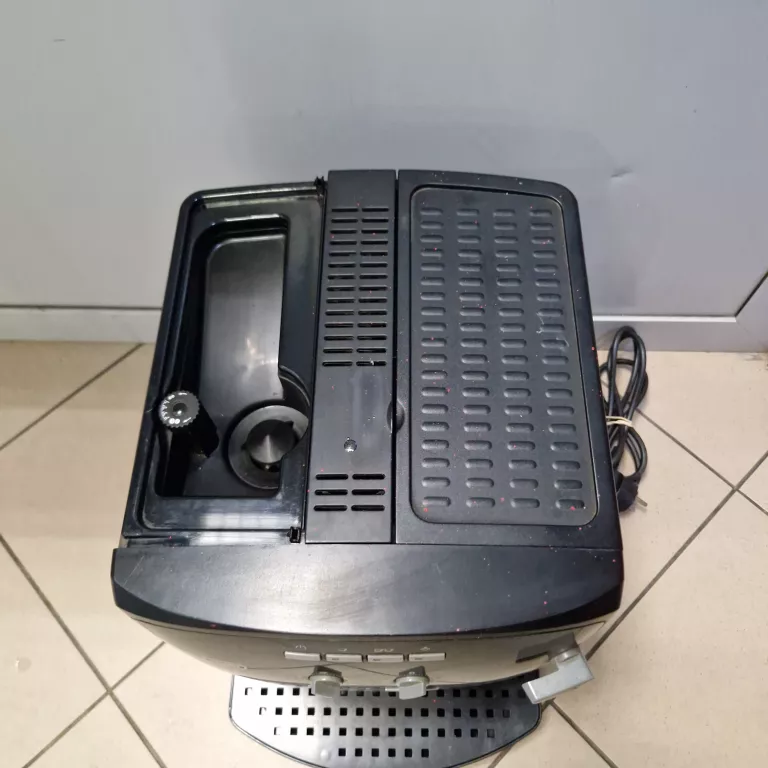 AUTOMATYCZNY EKSPRES CIŚNIENIOWY DE'LONGHI ESAM 2600 1450 W CZARNY