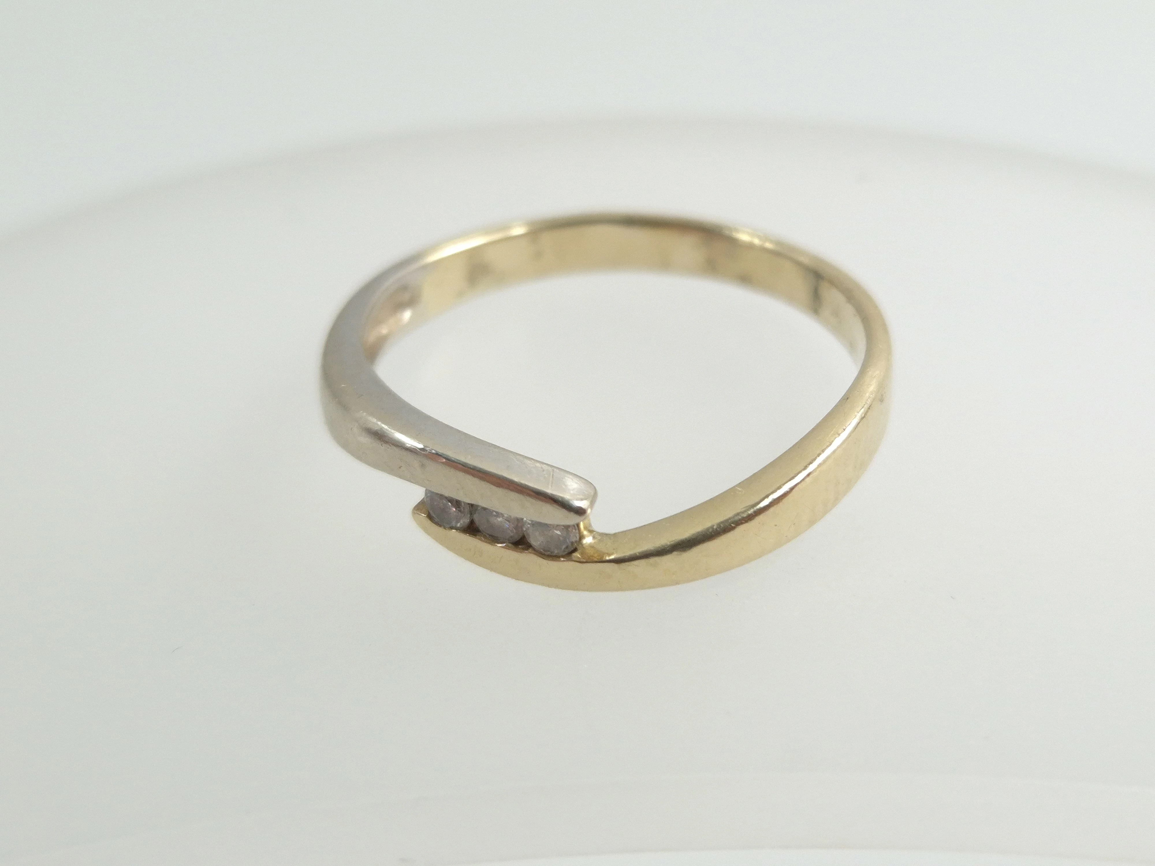 zloty-pierscionek-z-cyrkoniami-585-193g-r11-waga-410