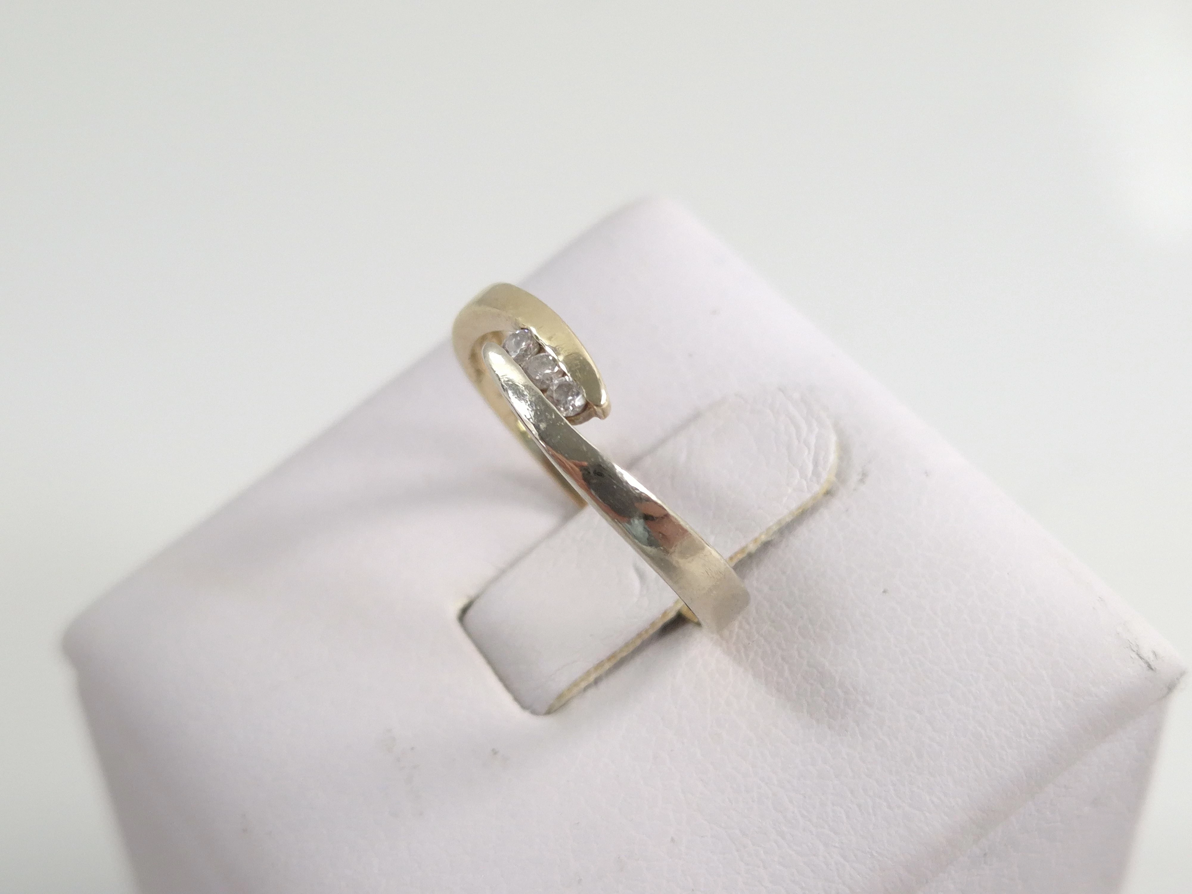 zloty-pierscionek-z-cyrkoniami-585-193g-r11-kamien-17088-524288