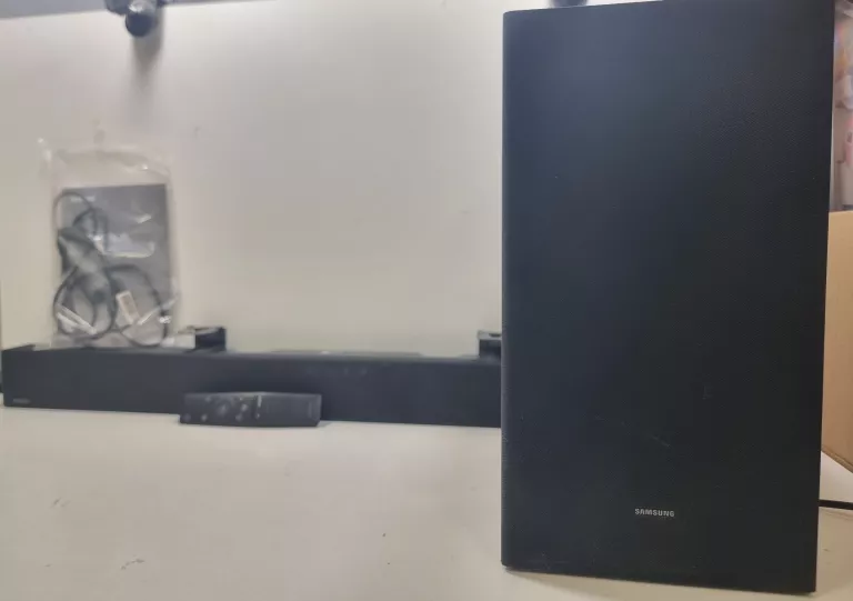 SOUNDBAR + SUBWOOFER SAMSUNG HW-A450